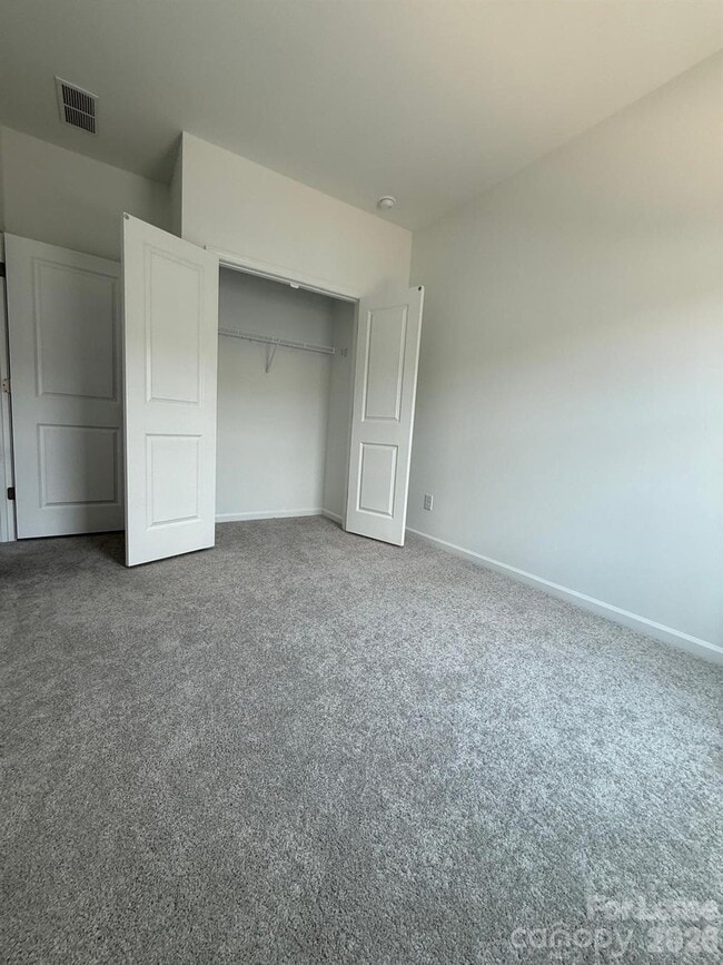 Building Photo - 2143 Hawksworth Ln