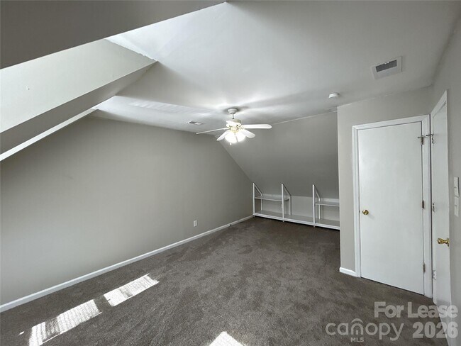 Building Photo - 7409 Lockmont Dr