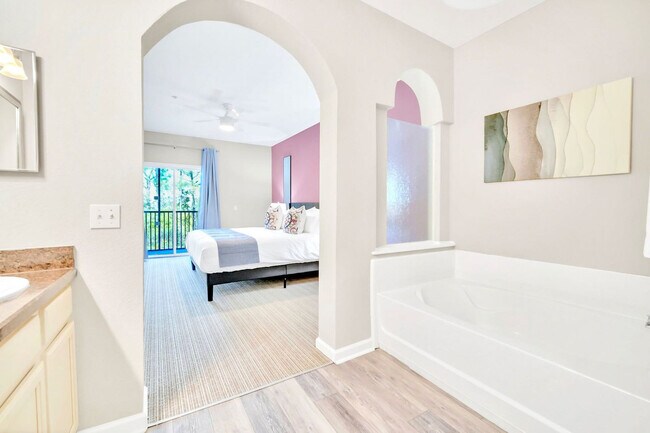 Building Photo - 14200 Avalon Rd