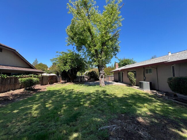 Building Photo - SPACIOUS 3 BED HOME IN ROCKLIN!!