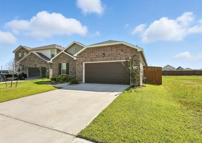 Building Photo - 5830 Capri Frst Dr