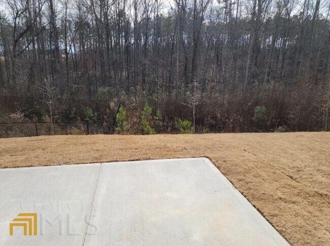 Building Photo - 275 S Ridge