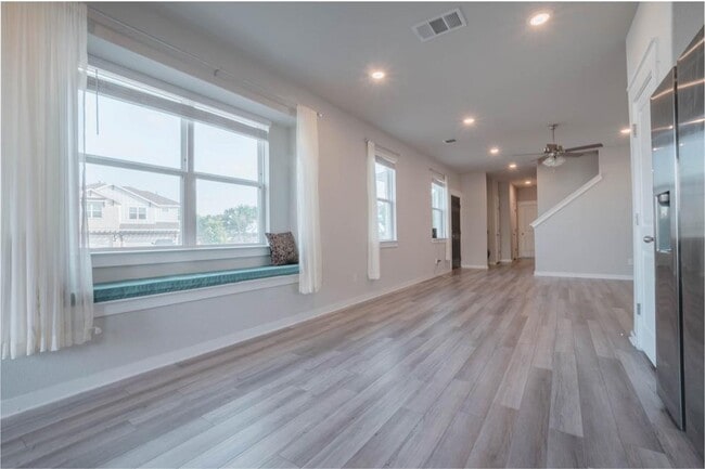 Building Photo - 2202 Rocoso Trl