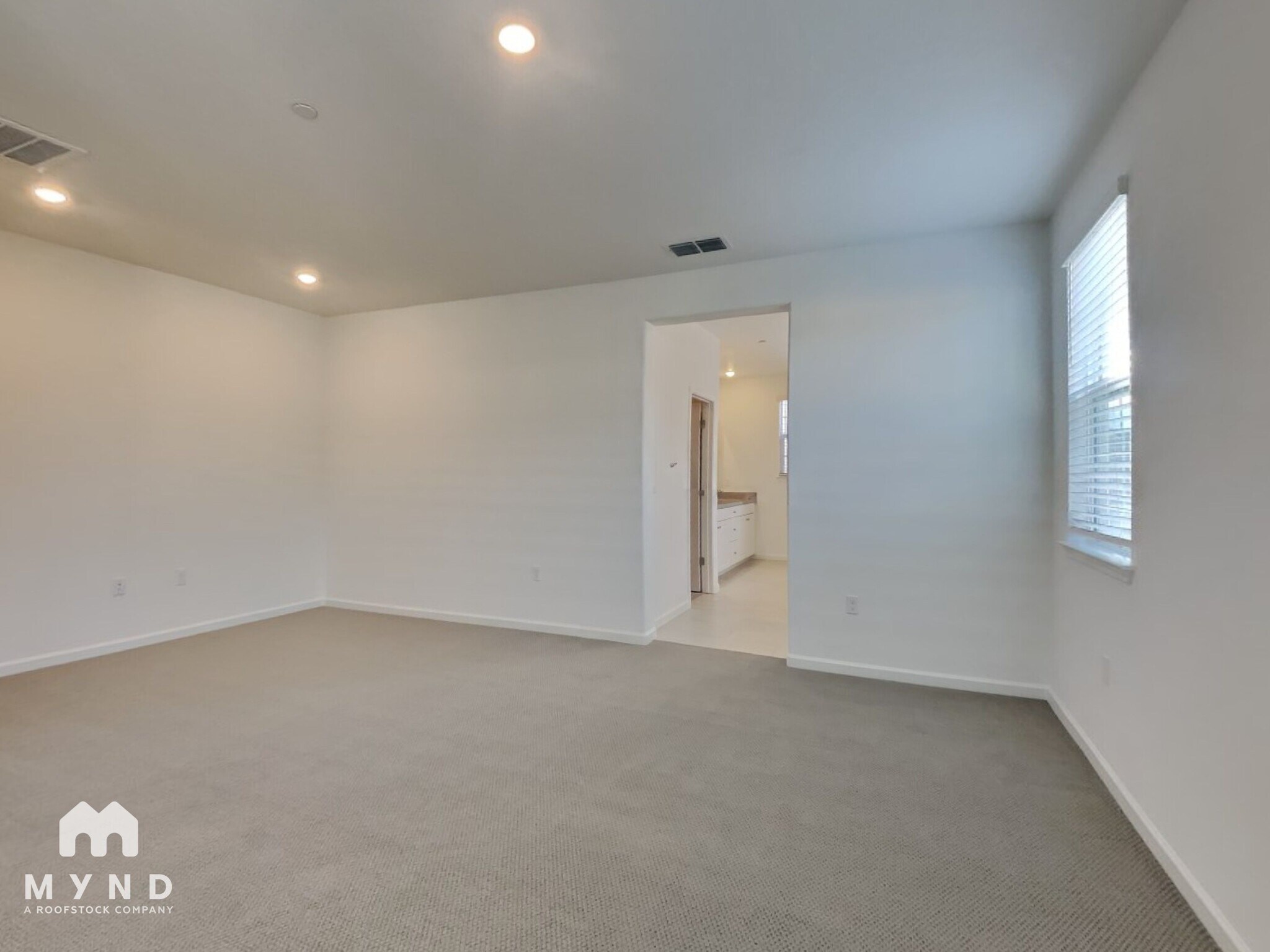 Building Photo - 1688 Matmor Rd