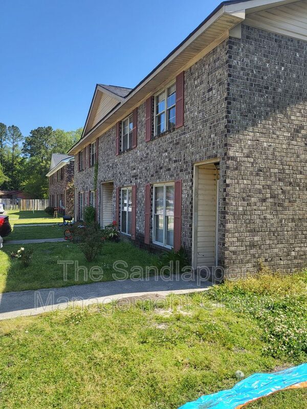 Primary Photo - 119 Langley Dr