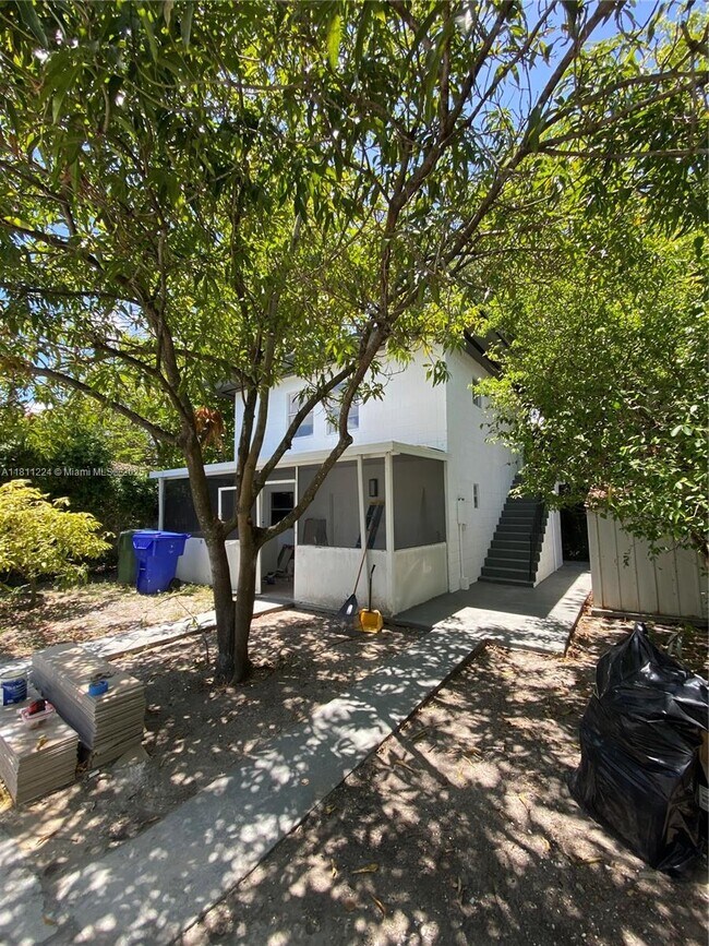 Primary Photo - 5028 NW 3rd Ave