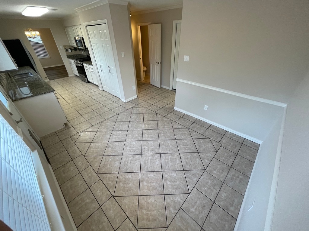 Building Photo - 4106 Cortina Dr