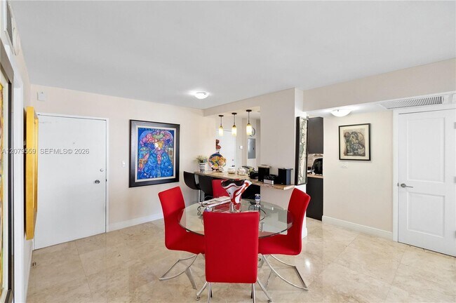Building Photo - 5555 Collins Ave