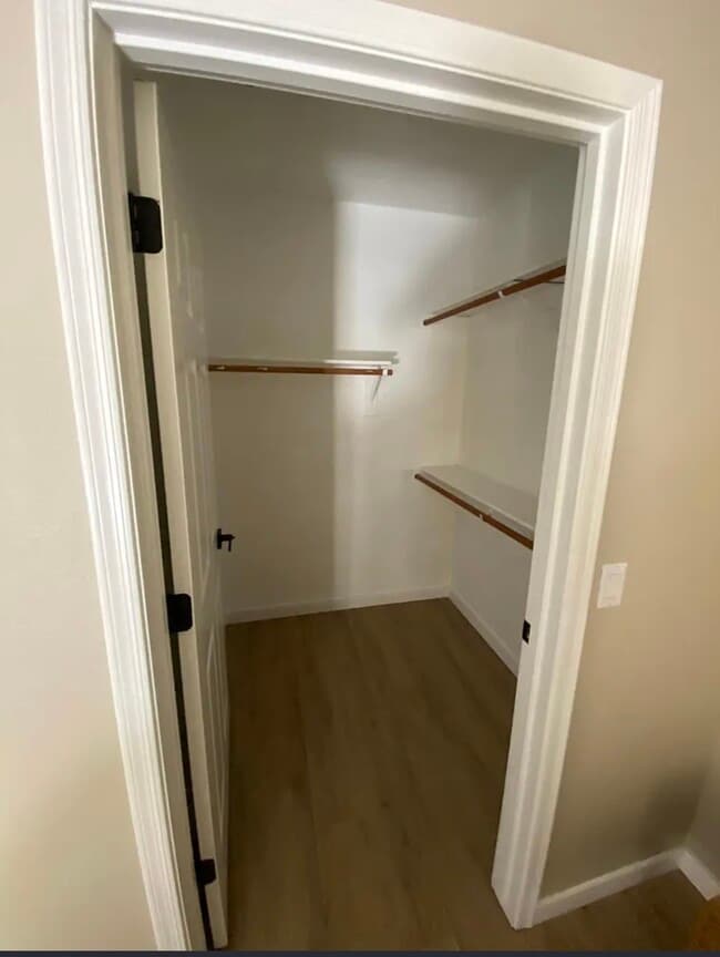 Building Photo - 4925 E Desert Cove Ave