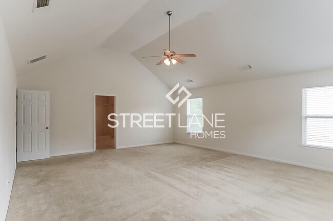 Building Photo - 582 Ironstone Dr