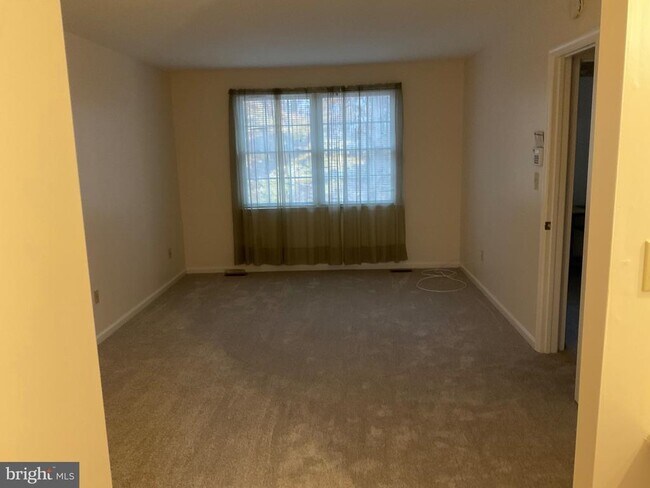 Building Photo - 6801 Upper Mills Cir