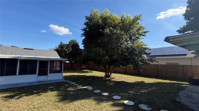 Building Photo - 126 N Observatory Dr