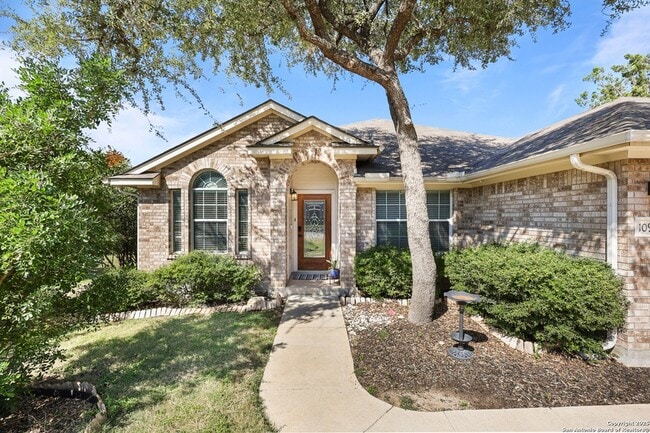 Building Photo - 10903 Wilson Oaks Dr
