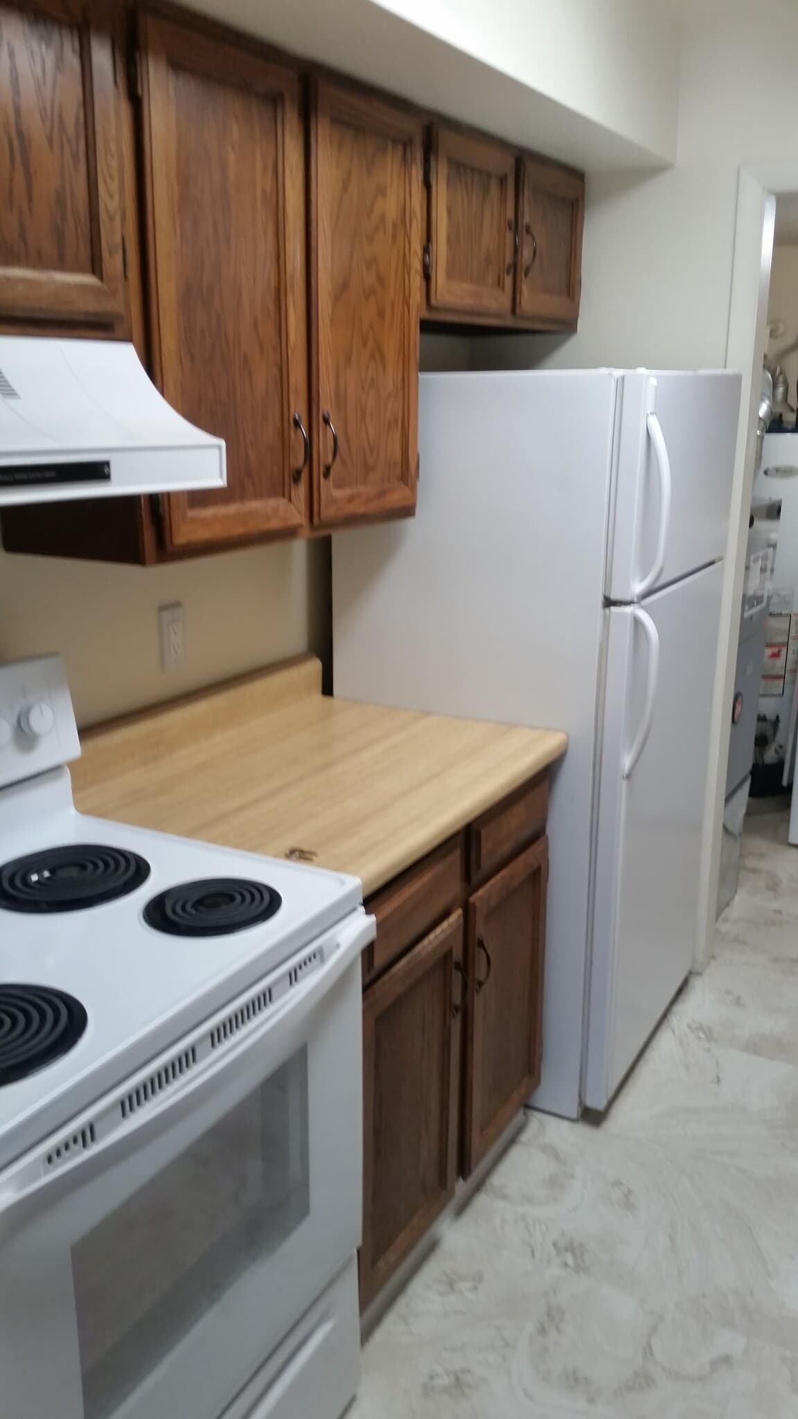 Kitchen - 8627 Chase Dr