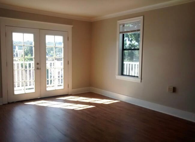 Building Photo - 3915 S Edmunds St