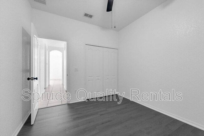Building Photo - 1151 N Hampton Dr