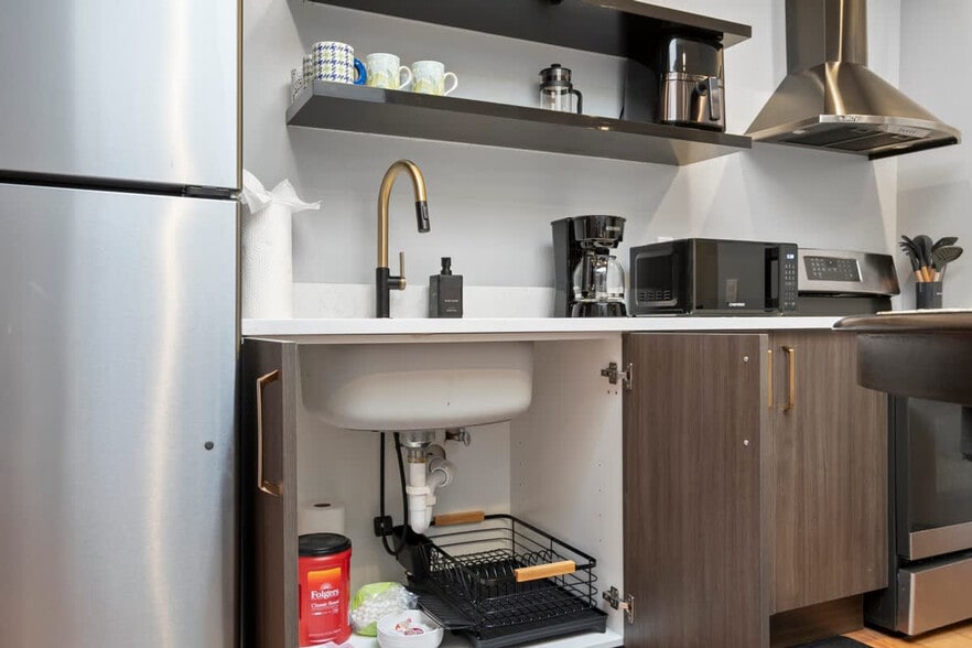 Building Photo - 334 Palisade Ave