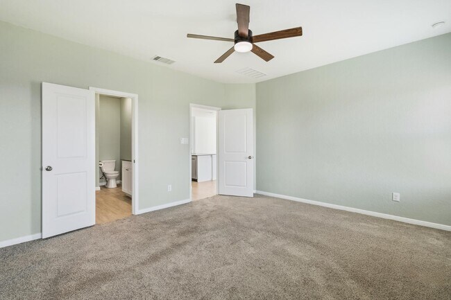 Building Photo - 5340 Cloves Cv