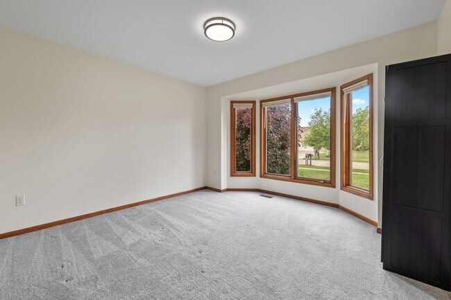 Building Photo - 53638 Springhill Meadows Dr