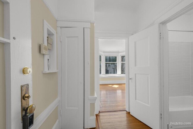 Building Photo - 1250 Taylor St