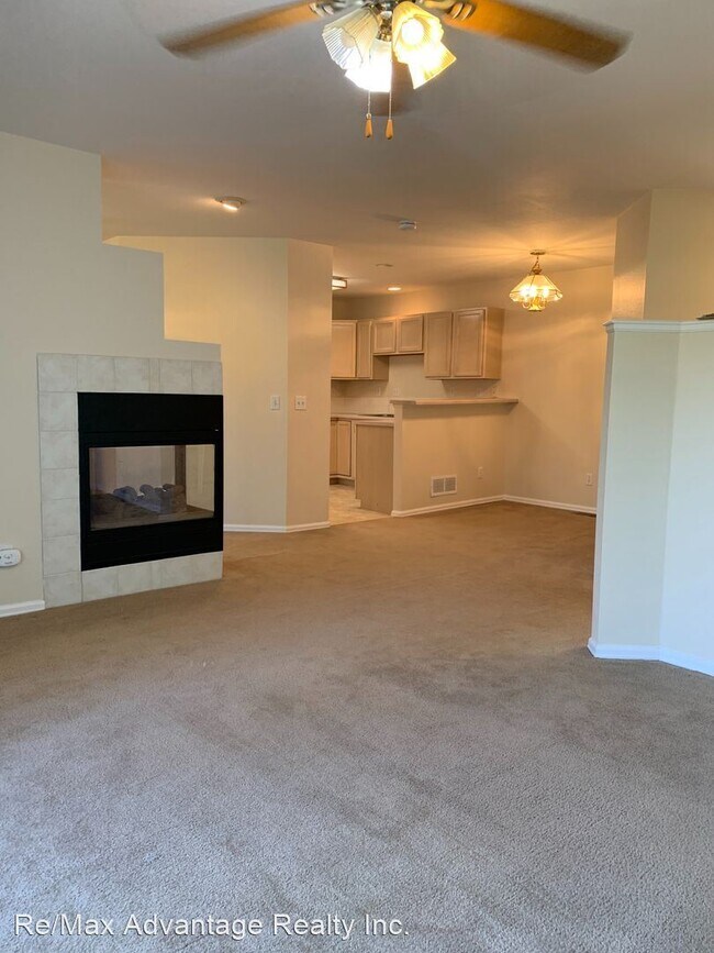 Building Photo - 3 br, 2.5 bath House - 1708 Victorian Point