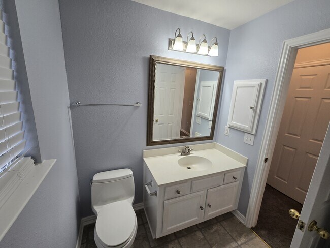 Building Photo - 4241 Arbor Ln