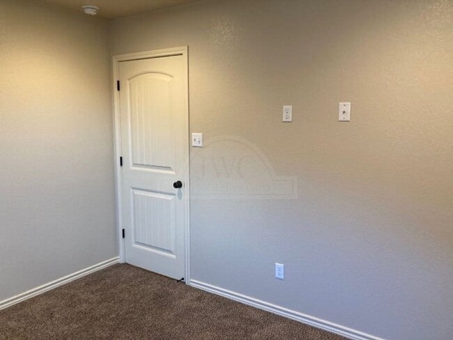 Building Photo - 5708 Luminous Ln