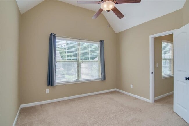 Building Photo - 5634 Sunbury Loop