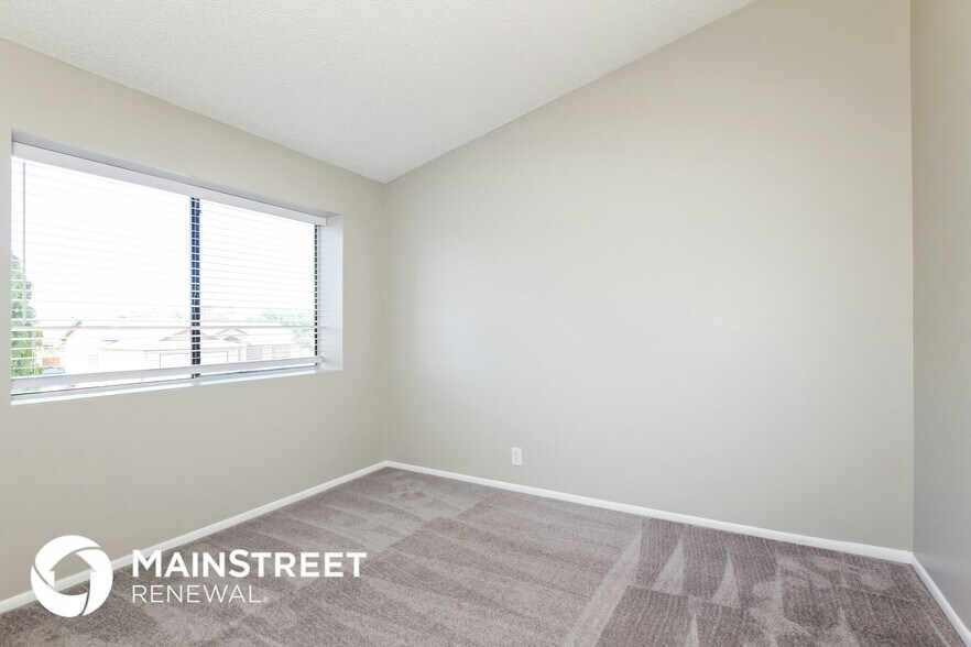 Building Photo - 6513 W Turquoise Ave