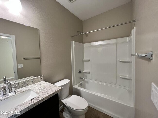 Building Photo - 2055 E Brooklyn Dr