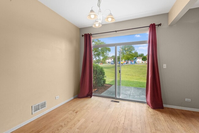 Building Photo - 1132 Coventry Cir