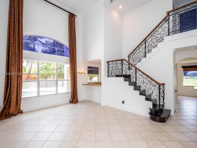 Building Photo - 351 SW 184th Terrace