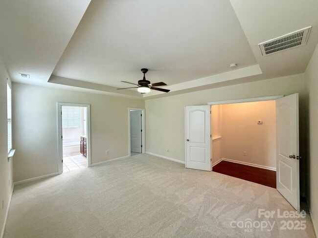 Building Photo - 1304 Ridgehaven Rd