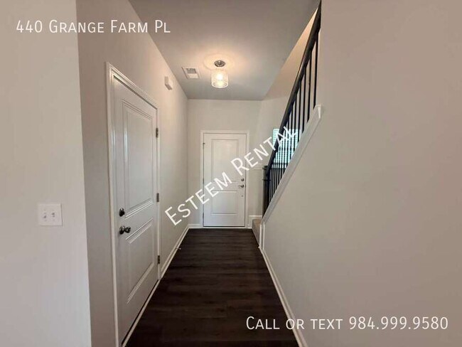 Building Photo - 440 Grange Farm Pl