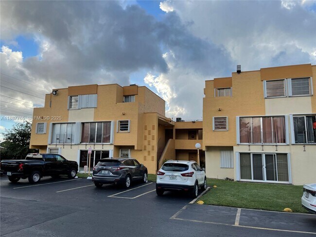 Building Photo - 9301 SW 4th St