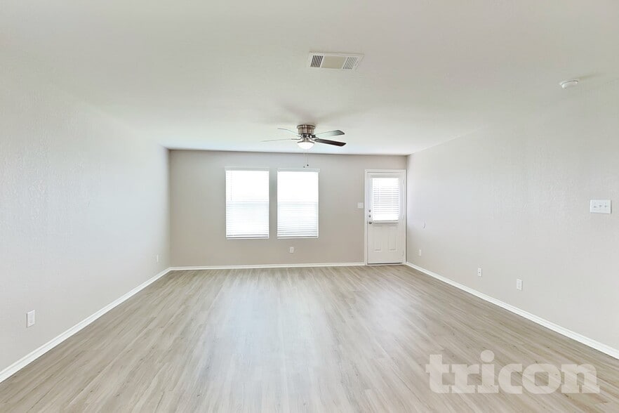 Building Photo - 9736 Marbach Brk