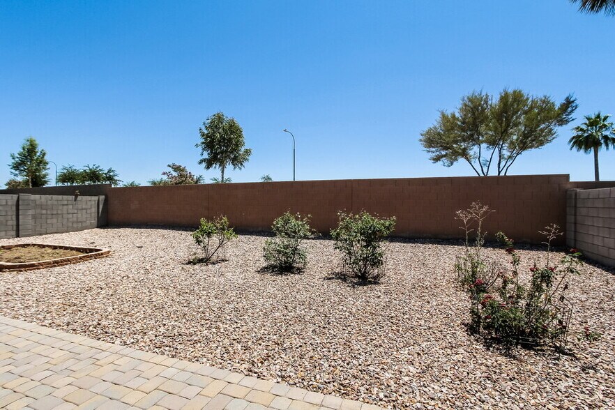 Building Photo - 7529 W St Kateri Dr