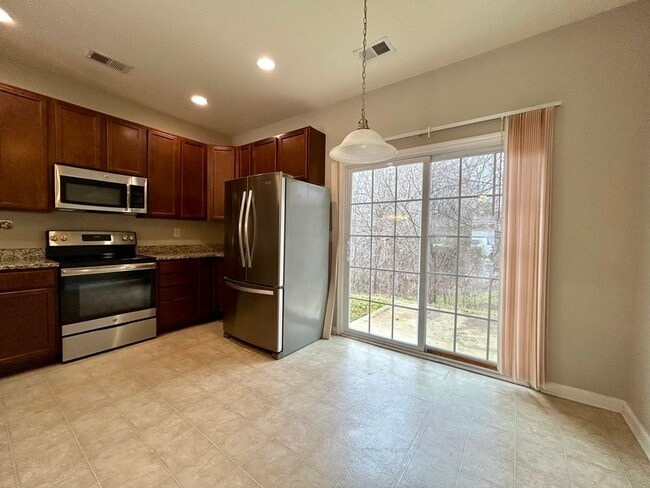 Building Photo - 10573 Bunclody Dr