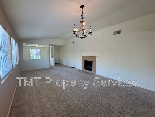 Building Photo - 9084 Pebble Field Way