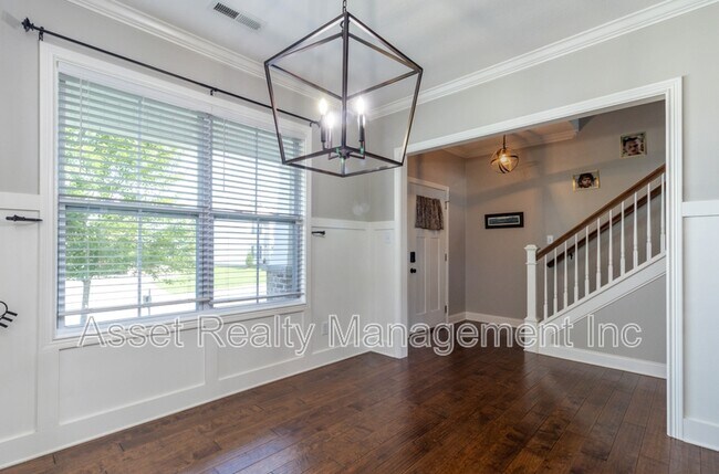 Building Photo - 1416 Madison Oaks Rd