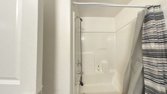 Building Photo - Charming 3-Bedroom Home with Modern Comforts