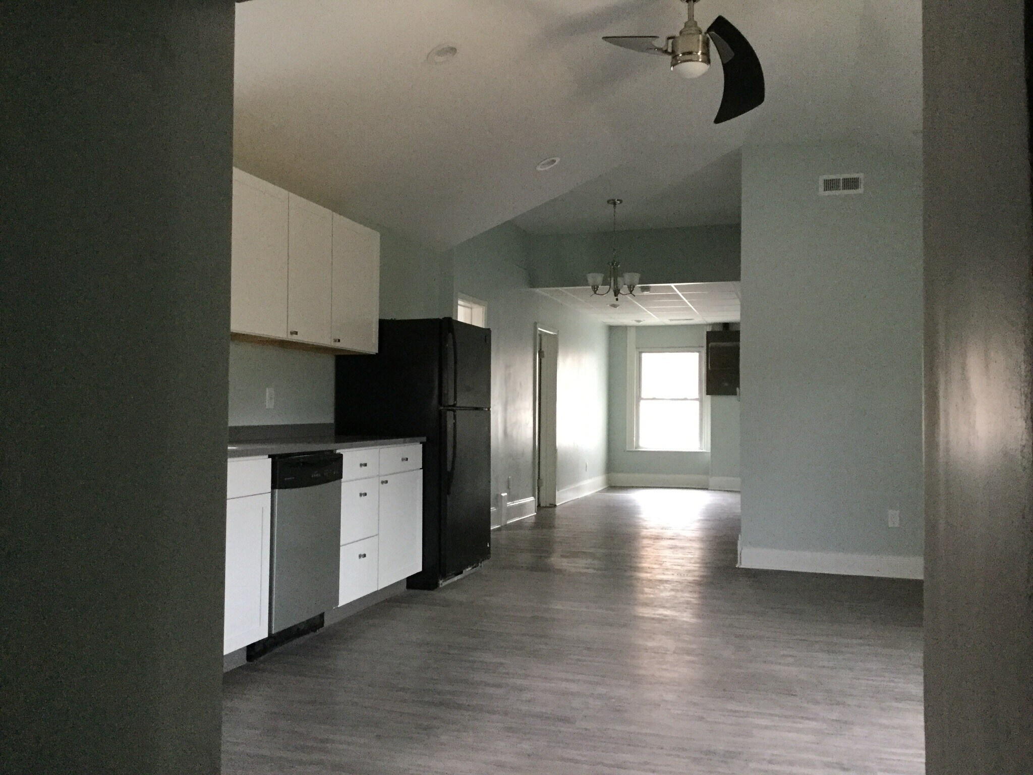 Building Photo - 277 Spruce St