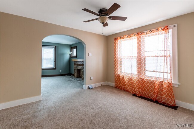 Building Photo - 189 Hamilton Dr