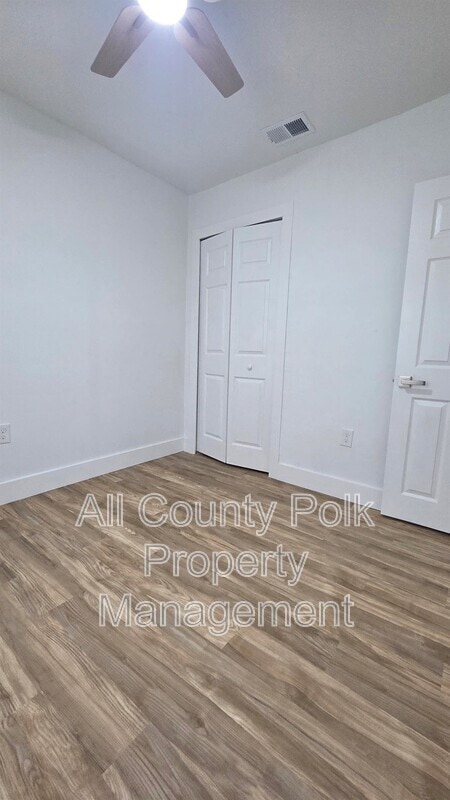 Building Photo - 2704 Homer Cir