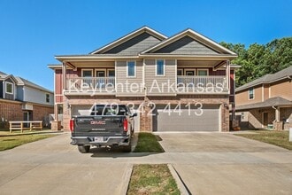 Building Photo - 1225 N Sicily Ln