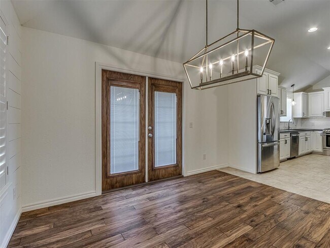 Building Photo - 3028 Weymouth Way