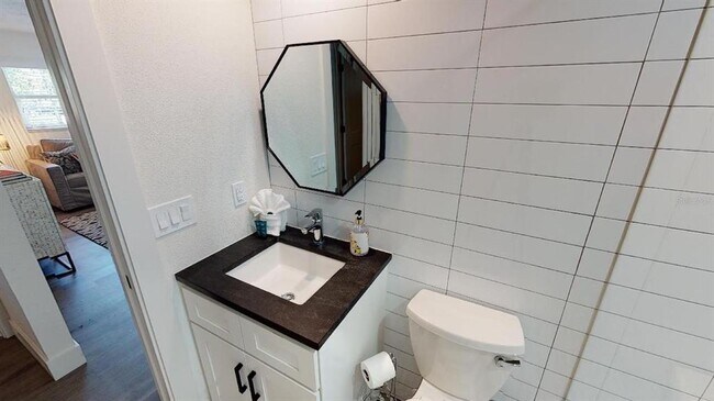 Building Photo - 1910 Morrill St