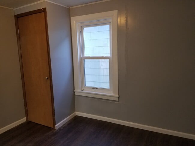 Building Photo - 224 W North St