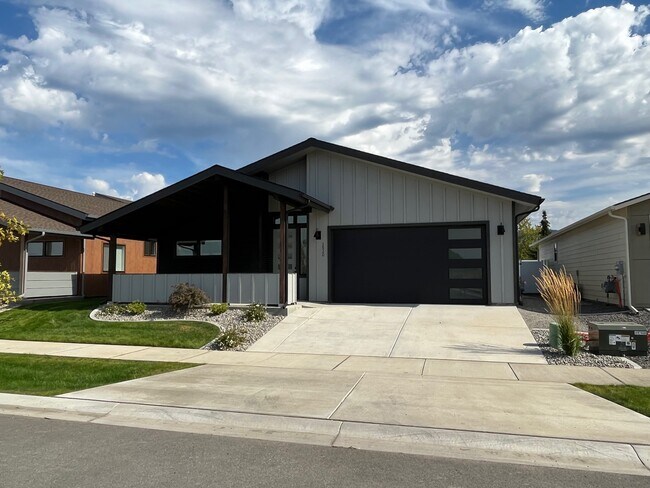 Building Photo - 1520 W Moselle Dr