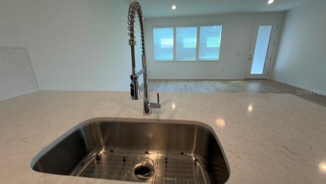 Building Photo - 4568 ORCHARD VIEW Aly